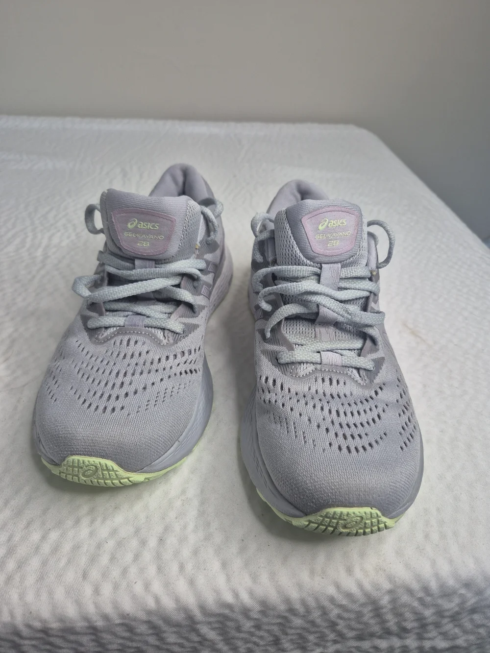 GEL-KAYANO 28 PIEDMONT GREY/SOFT LAVENDER Women size 9